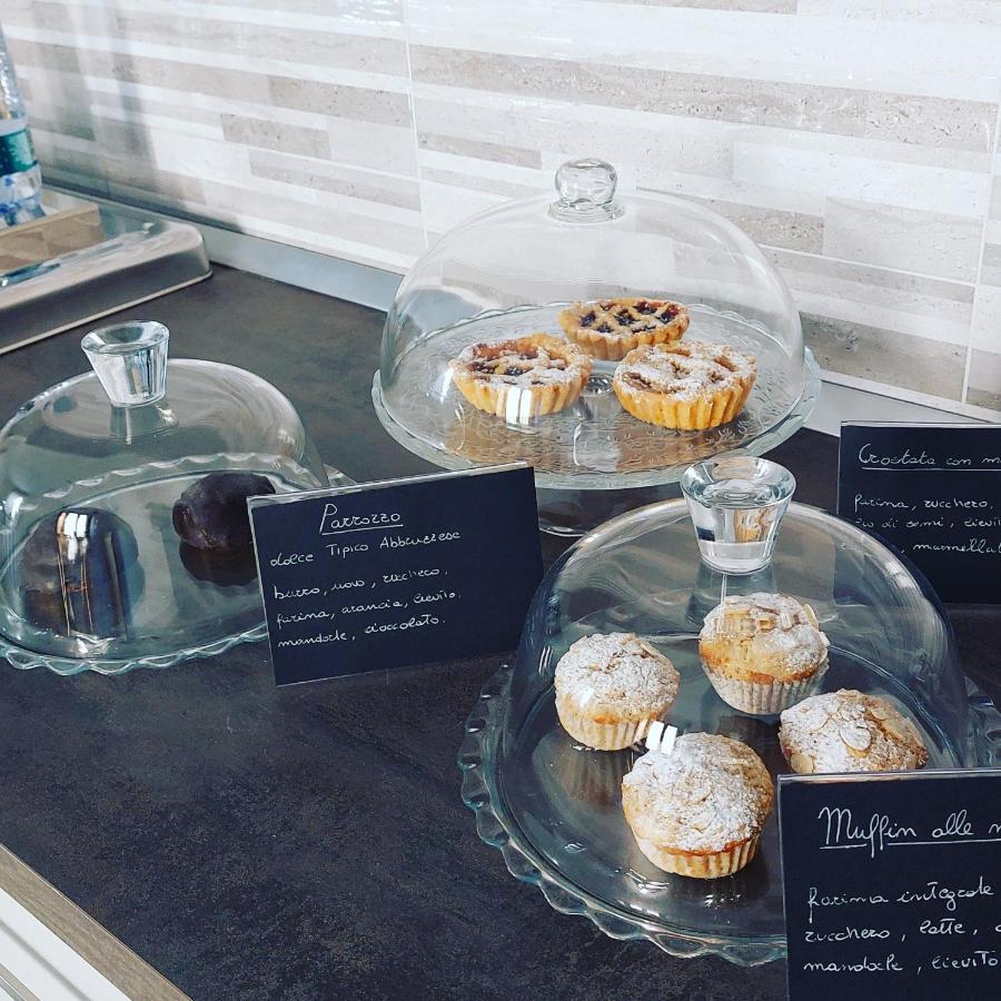 B & B Piazza Angioina 拉奎拉 外观 照片