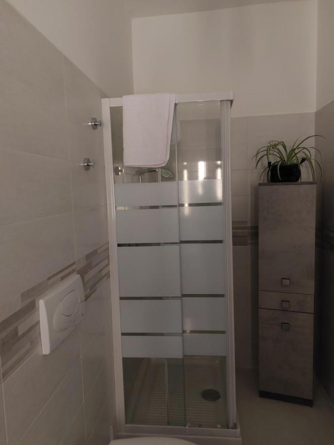 B & B Piazza Angioina 拉奎拉 外观 照片