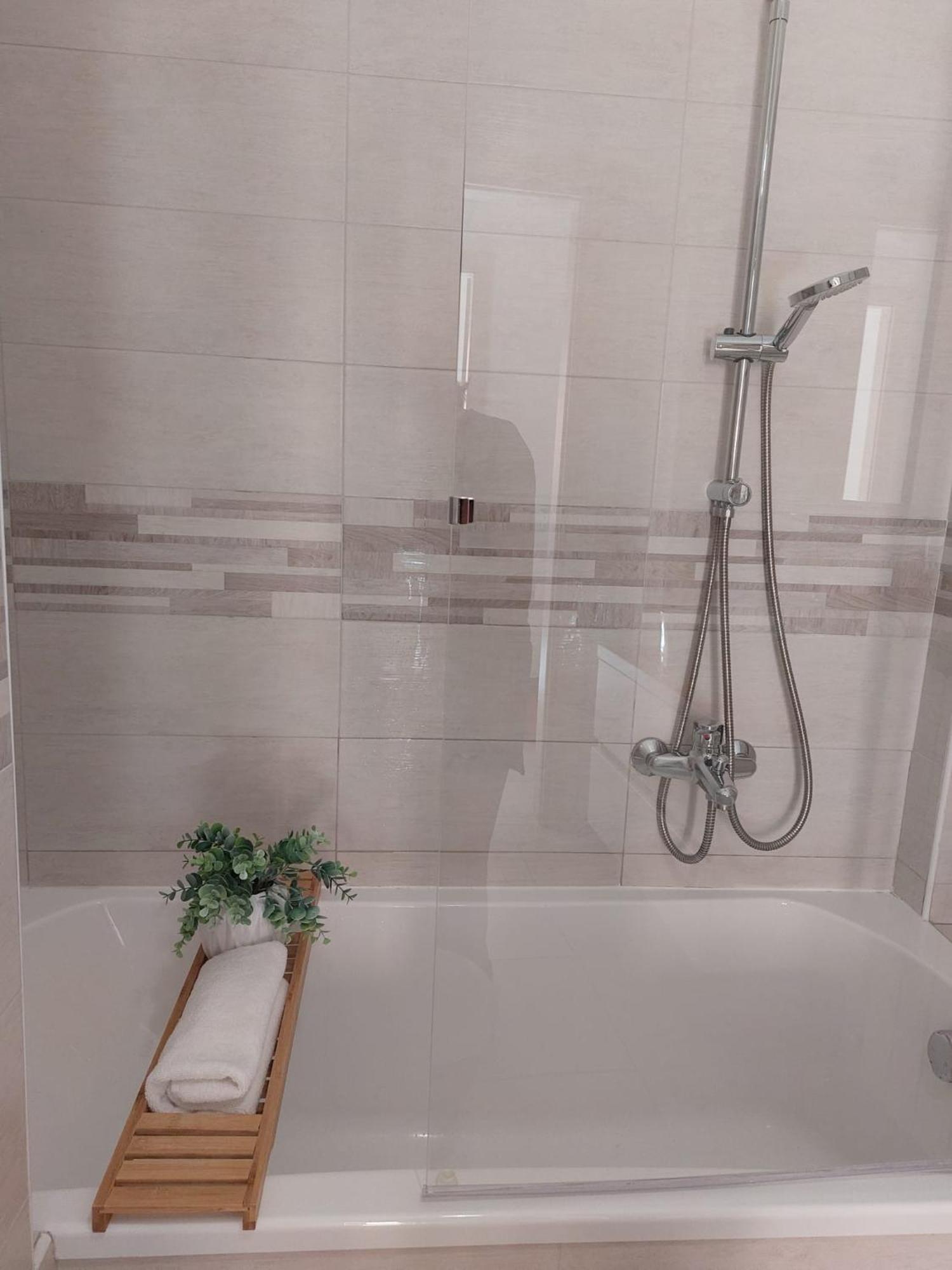 B & B Piazza Angioina 拉奎拉 外观 照片